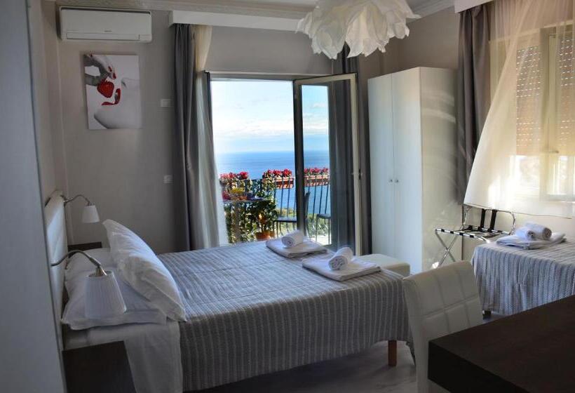 Triple Room Sea View, Athena Charming Rooms