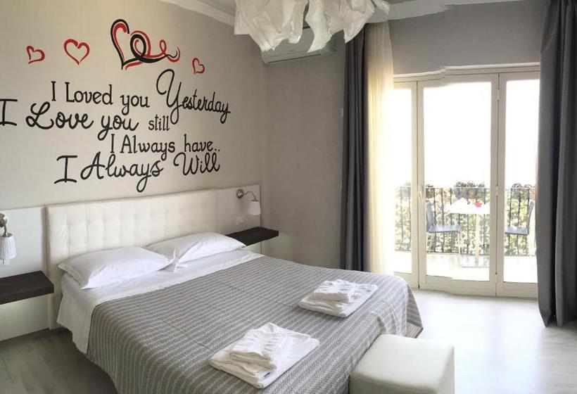 חדר סטנדרט עם מיטת קינג, Athena Charming Rooms