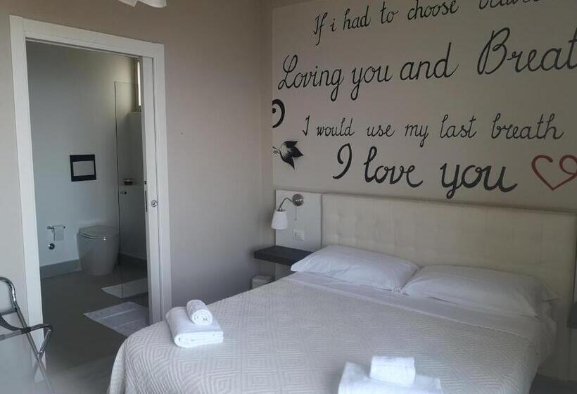 غرفة قياسية سرير كينج, Athena Charming Rooms