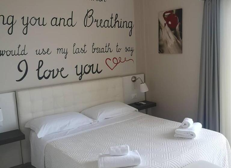 חדר סטנדרט עם מיטת קינג, Athena Charming Rooms