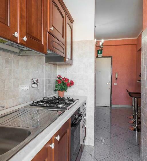 חדר לארבעה סטנדרטי עם מרפסת, Marco Aurelio