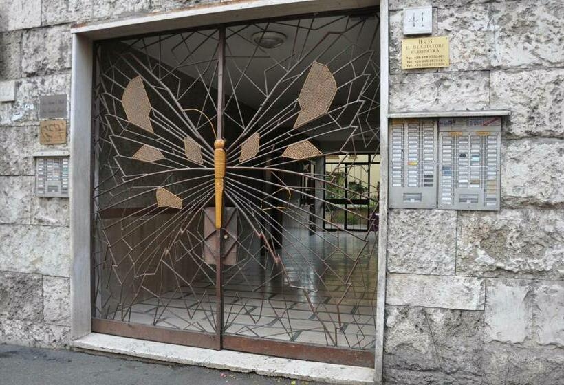 חדר לארבעה סטנדרטי עם מרפסת, Marco Aurelio