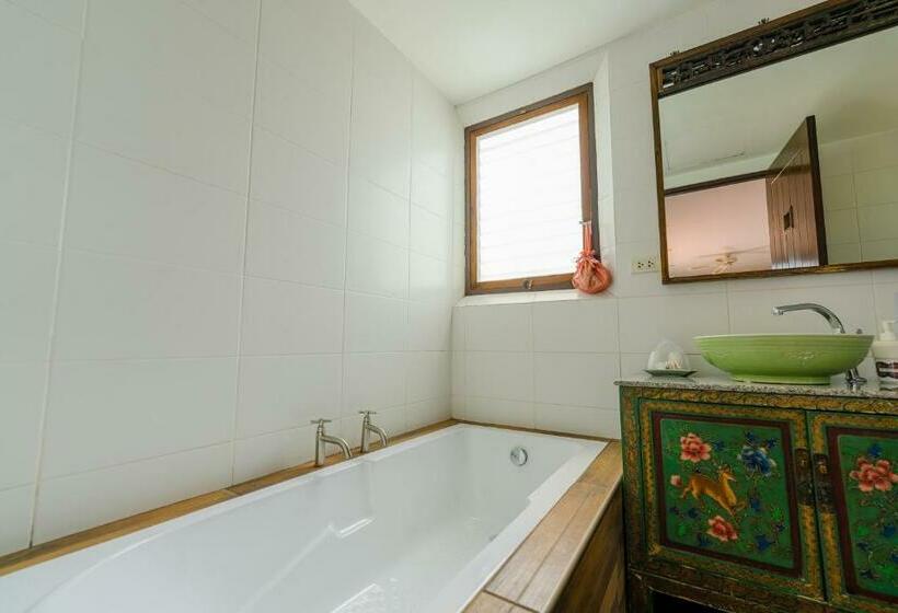 Standard-Studio mit Balkon, Btc Boutique Resort Private Pool Villas And Studios Hua Hin บ้านทะเลจีน บูติค รีสอร์ท หัวหิน