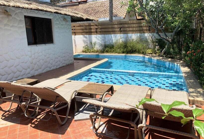 수영장이 있는 3베드룸 빌라, Btc Boutique Resort Private Pool Villas And Studios Hua Hin บ้านทะเลจีน บูติค รีสอร์ท หัวหิน