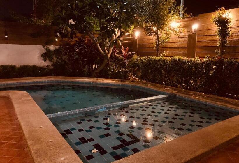 3 Schlafzimmer Villa mit Pool, Btc Boutique Resort Private Pool Villas And Studios Hua Hin บ้านทะเลจีน บูติค รีสอร์ท หัวหิน