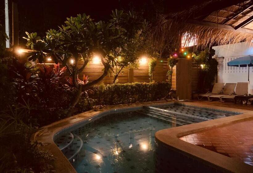 3 Schlafzimmer Villa mit Pool, Btc Boutique Resort Private Pool Villas And Studios Hua Hin บ้านทะเลจีน บูติค รีสอร์ท หัวหิน