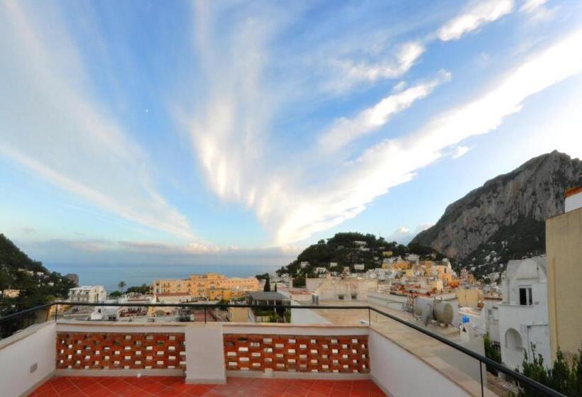 غرفة قياسية مزوَّدة بتراس, Casa Costanza