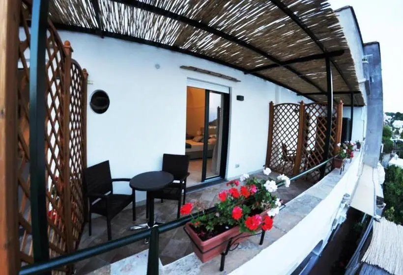 اتاق سوپریور با چشمانداز دریا, Casa Costanza