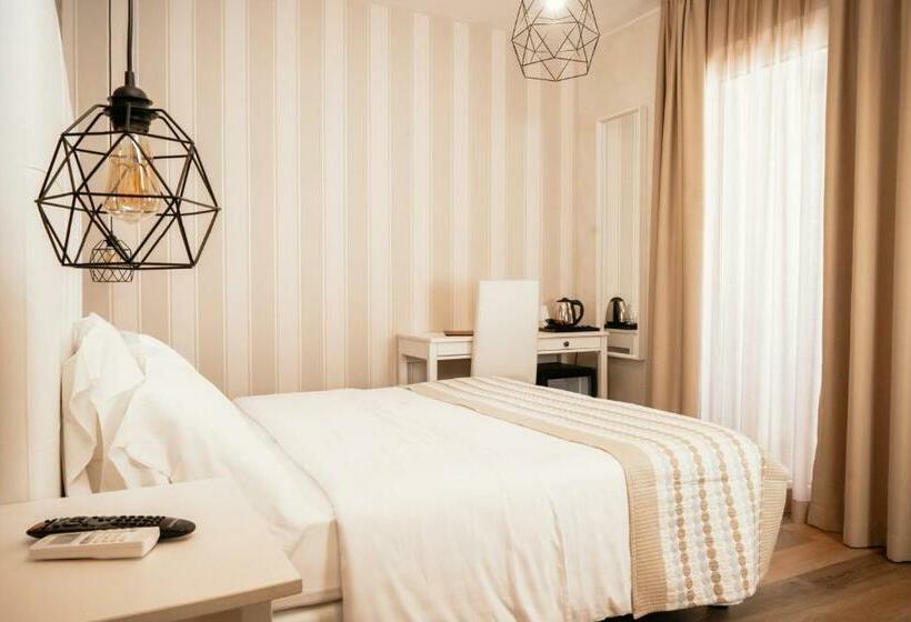 غرفة قياسية, Blue Marine