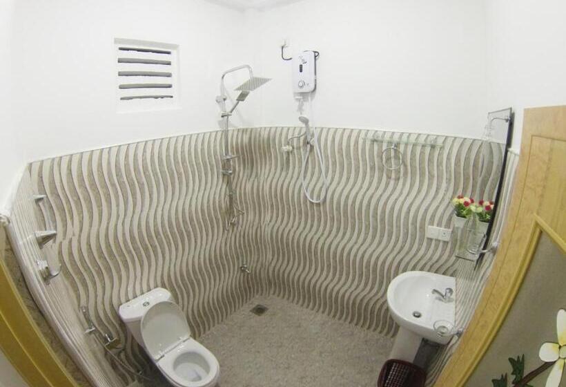 패밀리 룸, Resort Of Happiness