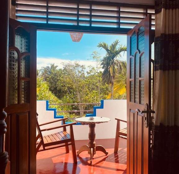 발코니 디럭스 룸, Resort Of Happiness