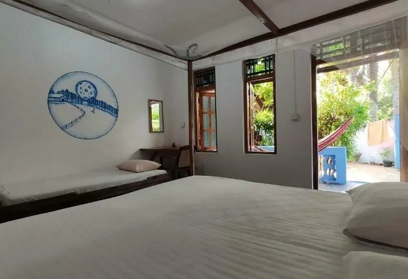 Deluxe Kolmen Hengen Huone, Surf Beach