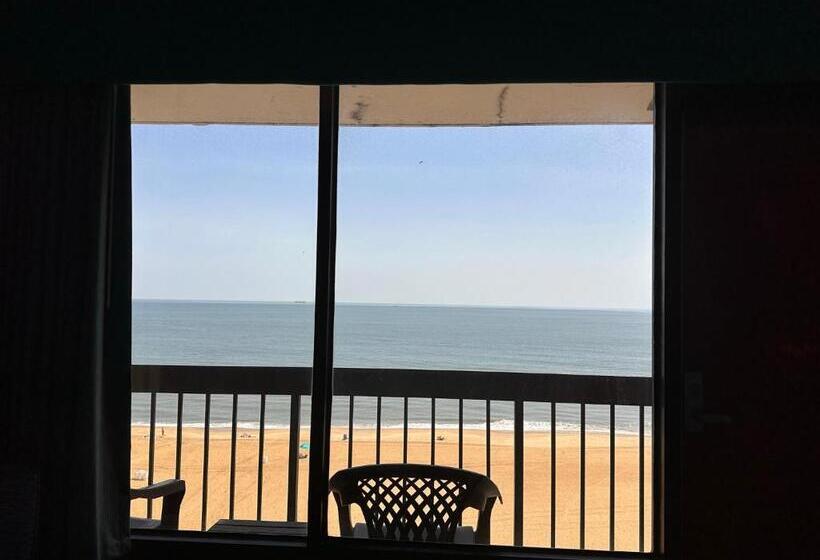 带大床的标准间, The Breakers Resort Inn