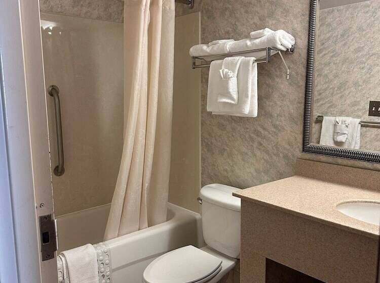 标准间, The Breakers Resort Inn