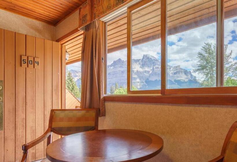 غرفة قياسية سرير كينج, The Crossing