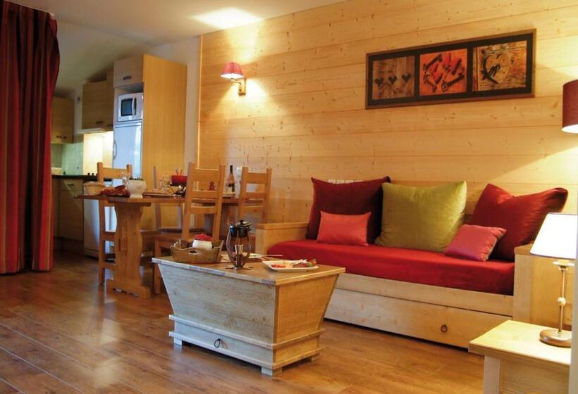 标准工作室, Lagrange Vacances Cybèle