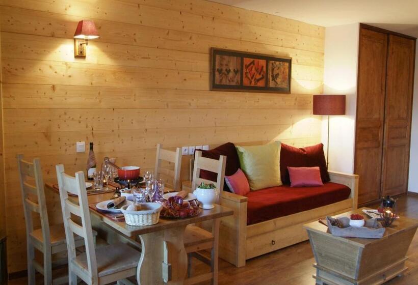 标准工作室, Lagrange Vacances Cybèle