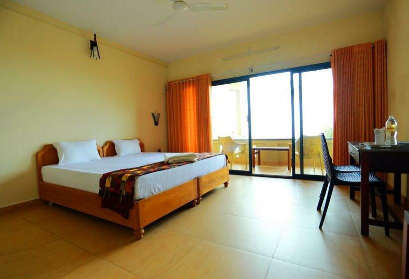 اتاق استاندارد با چشم‌انداز دریا, Cherai Beach Palace