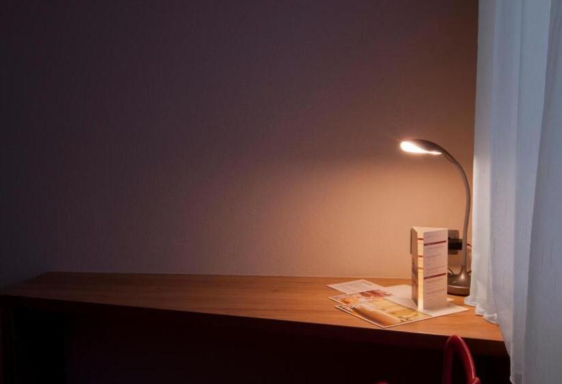 غرفة قياسية فردية, Credé