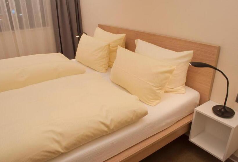 غرفة كومفورت, Credé