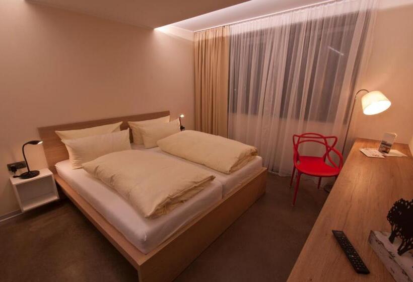 غرفة كومفورت, Credé