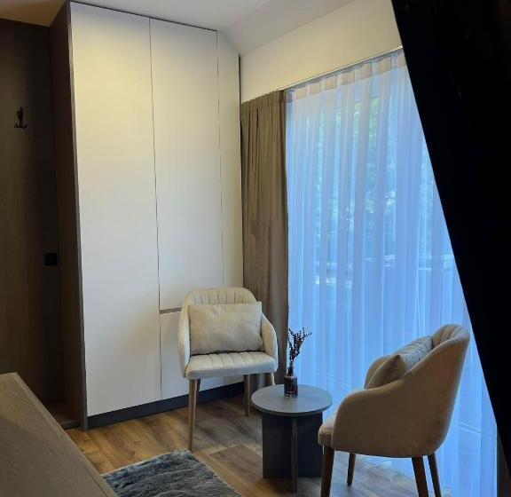 اتاق لوکس با بالکن, Harmshof Bispingen