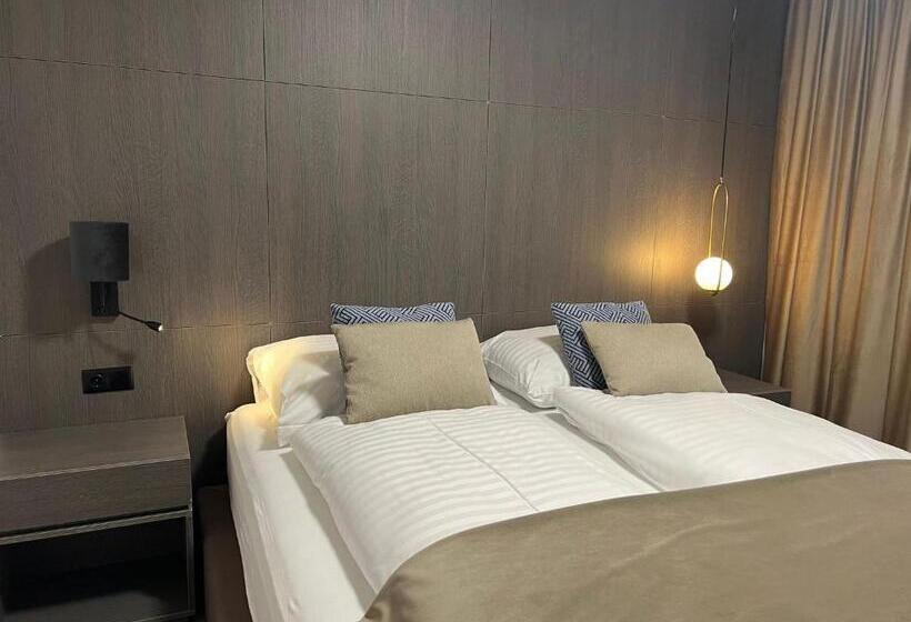 اتاق لوکس, Harmshof Bispingen