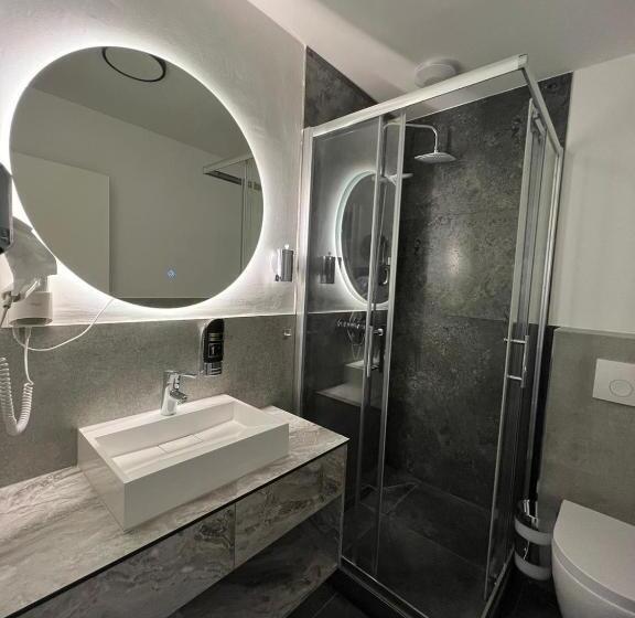 اتاق لوکس خانوادگی, Harmshof Bispingen