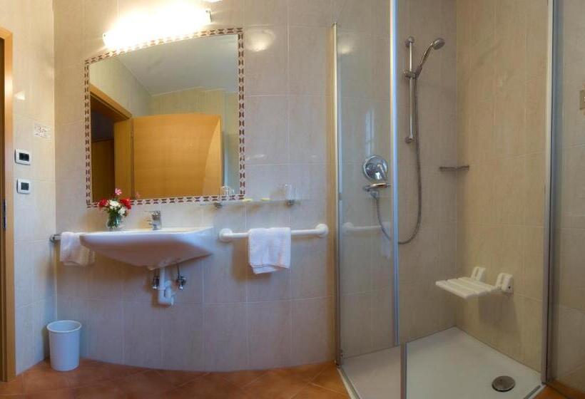 스탠다드 트리플 룸, Löwenwirt