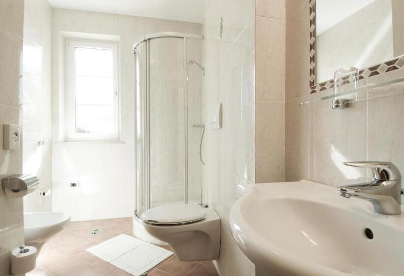 스탠다드 발코니 룸, Löwenwirt