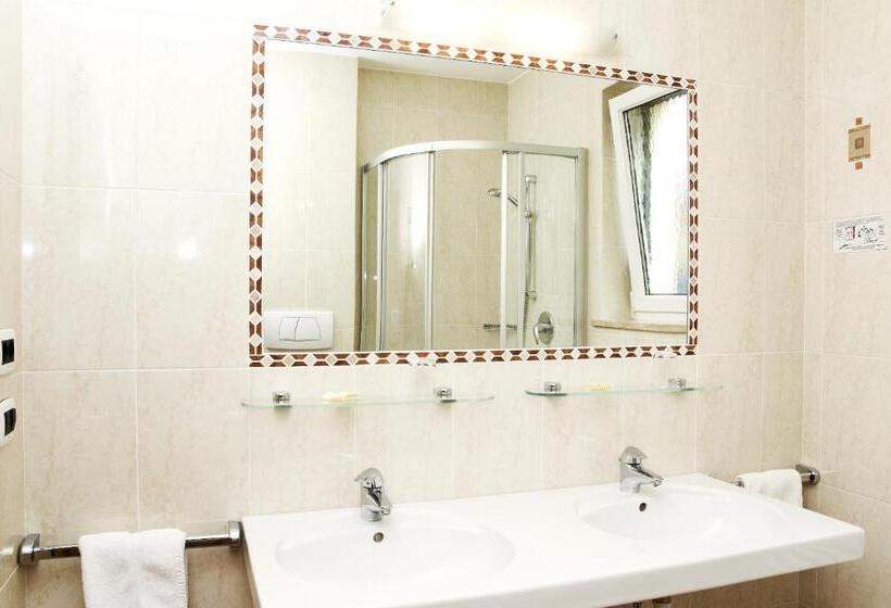 스탠다드 발코니 룸, Löwenwirt