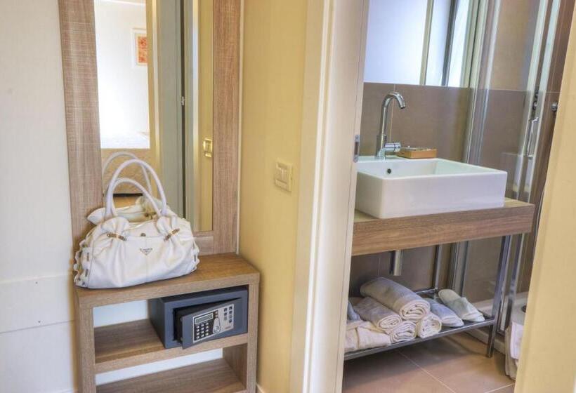 スタンダード4人部屋, Palazzo Ruschioni Boutique