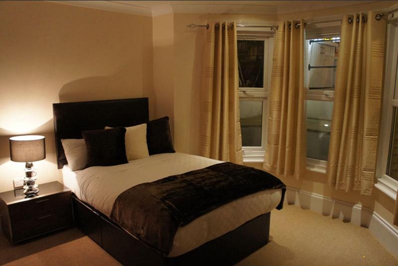 スタンダードルーム, Sapphire Hotel London