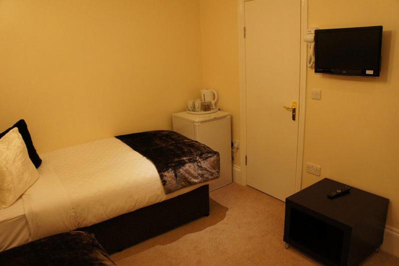 标准单人间, Sapphire Hotel London