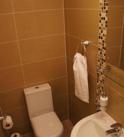 标准单人间, Sapphire Hotel London