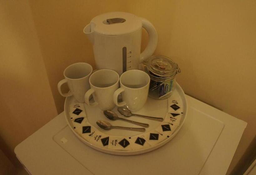 标准间, Sapphire Hotel London