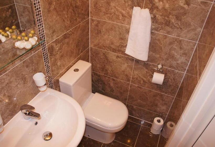 标准间, Sapphire Hotel London