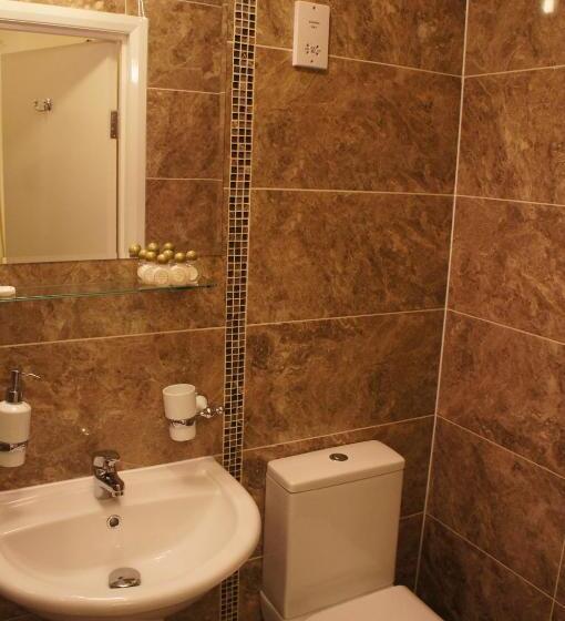 标准间, Sapphire Hotel London