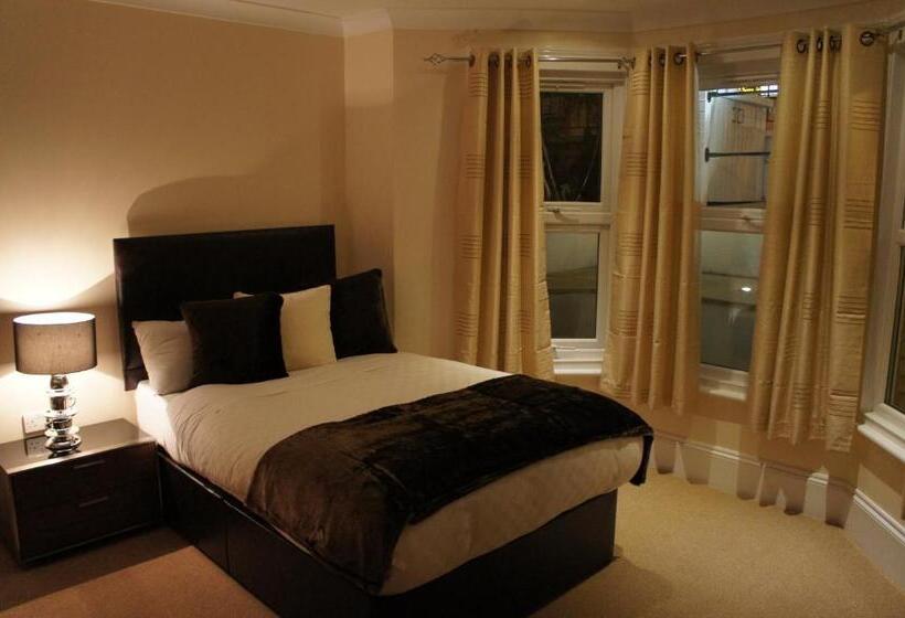 标准间, Sapphire Hotel London