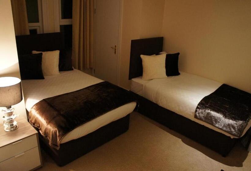 标准间, Sapphire Hotel London