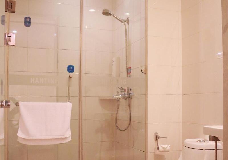 Номер Стандарт, Hanting Ningbo Baizhang Dong Road