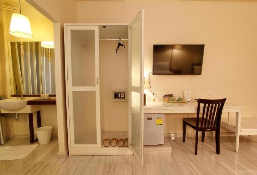 Номер Deluxe, 3b Boutique