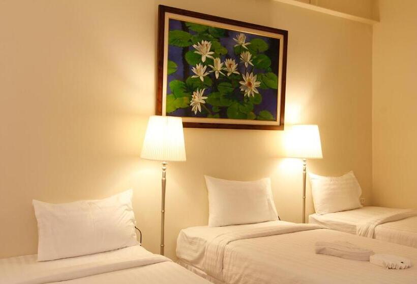 Номер Стандарт Трехместный, 3b Boutique