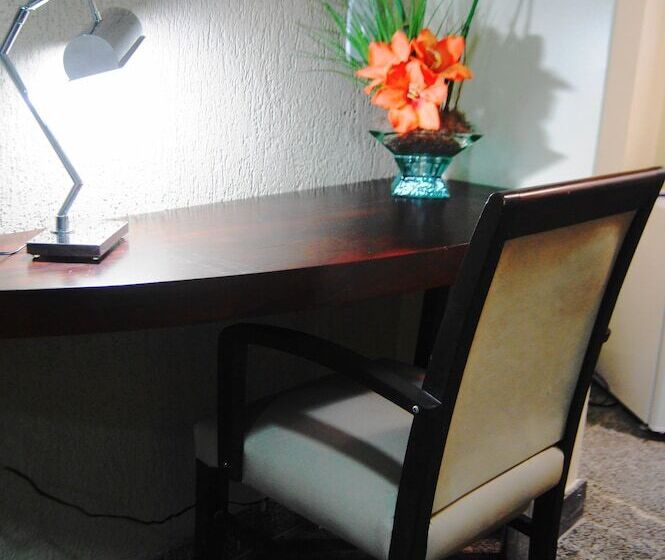 스탠다드 싱글 룸, Candango Aero