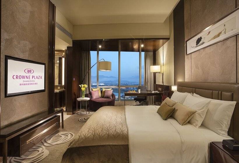 חדר סטנדרט מיטה זוגית עם נוף לעיר, Crowne Plaza Zhangzhou, An Ihg