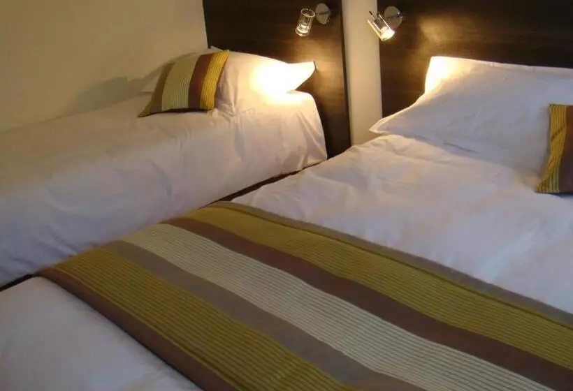 اتاق استاندارد سه نفره, Côté Hôtel