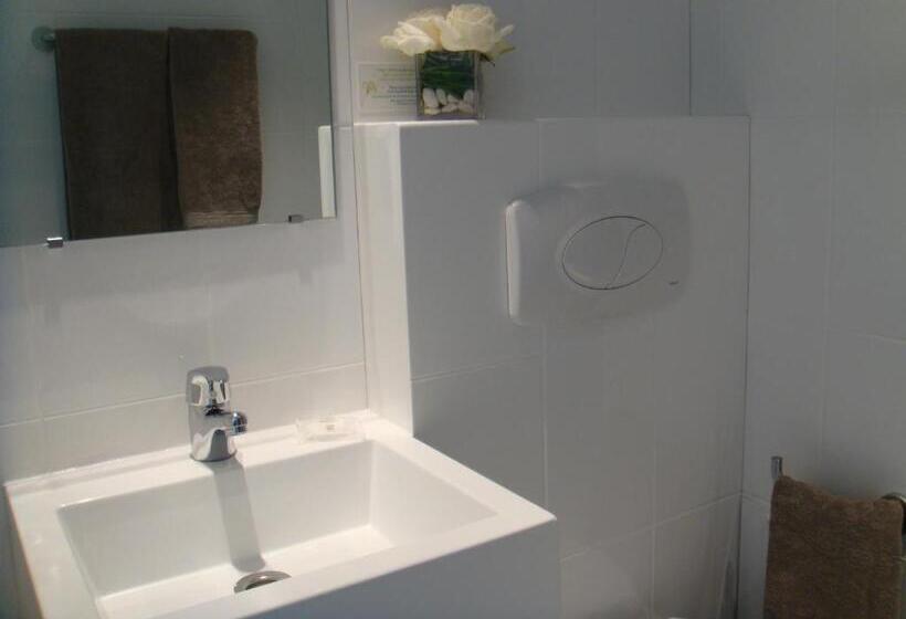 Номер Стандарт Трехместный, Côté Hôtel