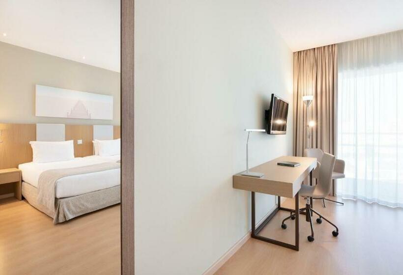 小型套房, Eurostars Oasis Plaza