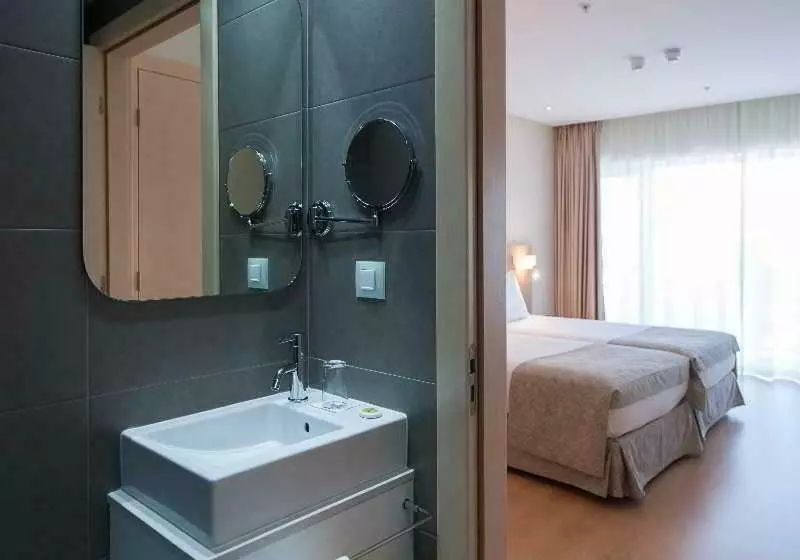 اتاق استاندارد, Eurostars Oasis Plaza