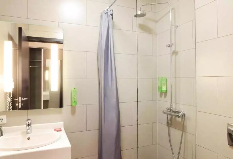 اتاق استاندارد سه نفره, Fosshotel Westfjords